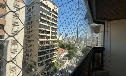 3 DORMITÓRIOS 2 VAGAS em localização PRIVILEGIADA na PONTA DA PRAIA