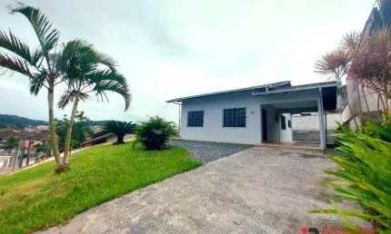 Casa com 3 dormitórios para alugar, 85 m² por R$ 2.100,00/mês - João Costa - Joinville/SC