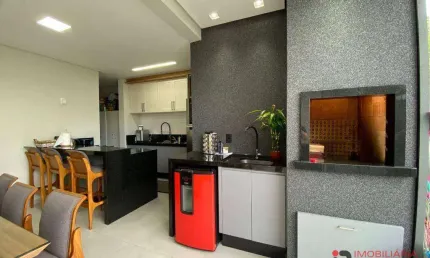 Casa com 3 dormitórios à venda, 140 m² por R$ 785.000,00 - Bom Retiro - Joinville/SC