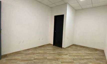 Sala para alugar, 16 m² por R$ 1.190 + TAXAS/mês - Anita Garibaldi - Joinville/SC