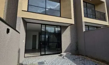 Casa com 2 dormitórios à venda, 108 m² por R$ 687.000,00 - Bom Retiro - Joinville/SC