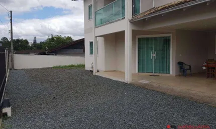 Casa com 4 dormitórios à venda, 237 m² por R$ 780.000,00 - Bom Retiro - Joinville/SC