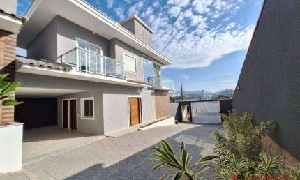 Casa à venda, 131 m² por R$ 790.000,00 - Floresta - Joinville/SC