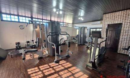 Casa com 4 dormitórios e academia equipada  à venda, 250 m² por R$ 1.600.000 - Floresta - Joinville/SC