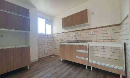 Apartamento com 3 dormitórios para alugar, 78 m² por R$ 2.190,00 + taxas/mês - Costa e Silva - Joinville/SC