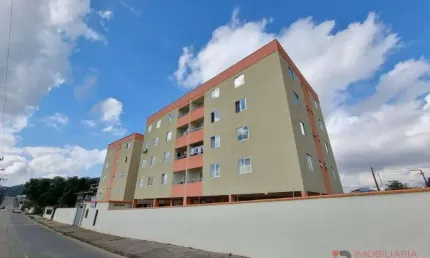 Apartamento com 3 dormitórios para alugar, 68 m² por R$ 1.900 + taxas/mês - Bom Retiro - Joinville/SC