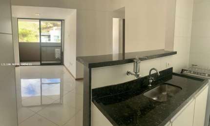 Apartamento 1 Quarto para Venda em Juiz de Fora, Estrela Sul, 1 dormitório, 1 banheiro, 1 vaga