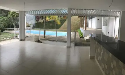 Casas 3 e 4 Quartos para Venda em Juiz de Fora, Parque Jardim da Serra, 4 dormitórios, 2 suítes, 4 banheiros, 2 vagas