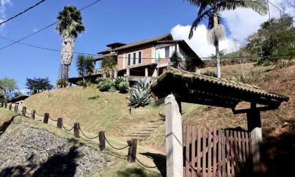Casas 3 e 4 Quartos para Venda em Juiz de Fora, Parque das Samambaias, 3 dormitórios, 2 suítes, 3 banheiros, 3 vagas