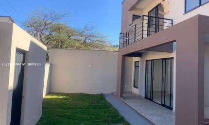 Casas 3 e 4 Quartos para Venda em Juiz de Fora, Marilândia, 3 dormitórios, 1 suíte, 3 banheiros, 2 vagas