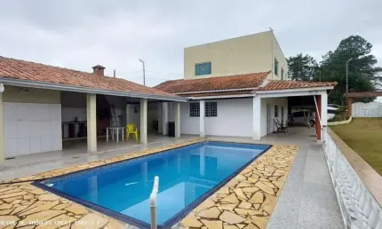 Chácara para Venda em Pinhalzinho, Zona Rural, 4 dormitórios, 2 suítes, 5 banheiros, 2 vagas