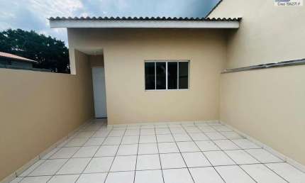 Casa para Venda em Pinhalzinho, Centro, 2 dormitórios, 1 suíte, 2 banheiros, 2 vagas