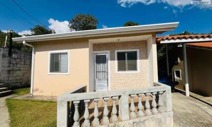 Casa para Venda em Pinhalzinho, Centro, 2 dormitórios, 2 banheiros, 1 vaga