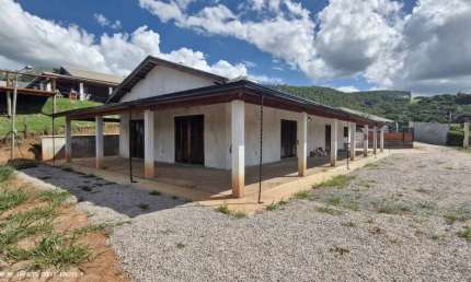 Chácara para Venda em Pinhalzinho, Zona Rural, 3 dormitórios, 2 suítes, 3 banheiros, 2 vagas