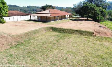 Chácara para Venda em Pinhalzinho, Zona Rural, 3 dormitórios, 2 suítes, 3 banheiros, 2 vagas