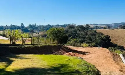 Terreno à venda na Avenida Nair Munhoz Ginez, 01, Jardim Do Pinhal, Pinhalzinho