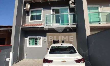 Casa com 3 quartos à venda no João Costa, Joinville 