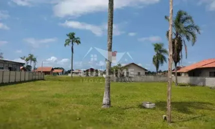 Terreno à venda na Praia do Ervino, São Francisco do Sul 