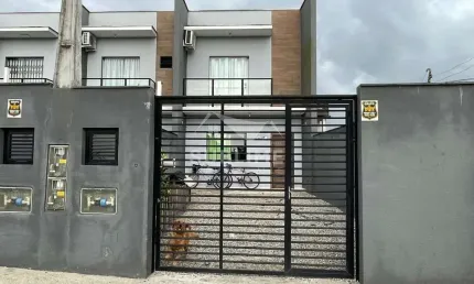 Casa com 3 quartos à venda no Iririú, Joinville 
