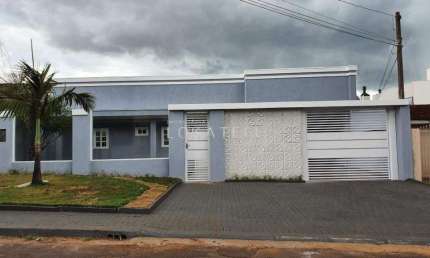 Casa Residencial 3 quartos à venda no Bairro ALTO ALEGRE em CASCAVEL por R$ 990.000,00