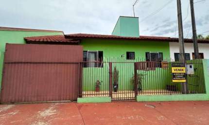 Casa Residencial 3 quartos à venda no Bairro Vila Pioneiro em TOLEDO por R$ 230.000,00