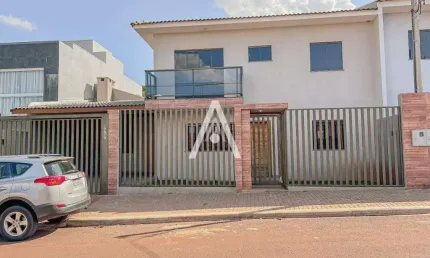 Sobrado 3 quartos à venda no Bairro Pioneiros Catarinenses em CASCAVEL por R$ 670.000,00