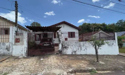 Casa Residencial 3 quartos à venda no Bairro GUARUJA em CASCAVEL por R$ 330.000,00