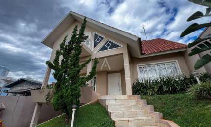 Sobrado 5 quartos à venda no Bairro CENTRO em CASCAVEL por R$ 1.980.000,00