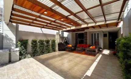 Sobrado 3 quartos à venda no Bairro CANADA em CASCAVEL por R$ 1.650.000,00