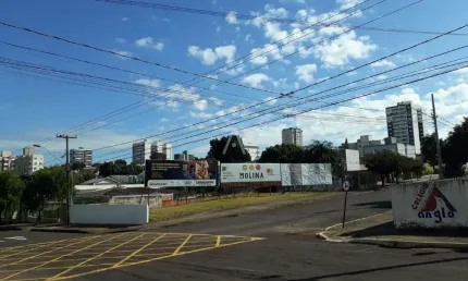 Terreno comercial para alugar na Rua Carlos de Carvalho, Centro, Cascavel