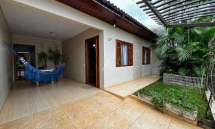 Casa Residencial 3 quartos à venda no Bairro NEVA em CASCAVEL por R$ 435.000,00