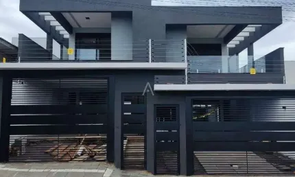 Sobrado 3 quartos à venda no Bairro Pioneiros Catarinenses em CASCAVEL por R$ 1.060.000,00