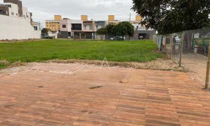 Terreno comercial para alugar na Rua Tupis, Santa Cruz, Cascavel