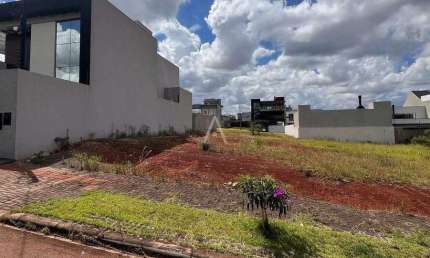 Terreno à venda no Bairro RECANTO TROPICAL em CASCAVEL por R$ 449.000,00
