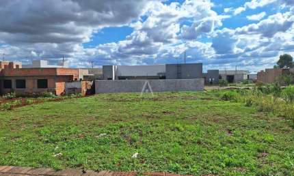 Terreno à venda no Bairro Vista Linda em CASCAVEL por R$ 290.000,00