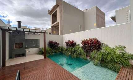 Sobrado 3 quartos à venda no Bairro CANADA em CASCAVEL por R$ 980.000,00