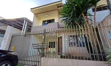Sobrado 3 quartos à venda no Bairro CANCELLI em CASCAVEL por R$ 550.000,00