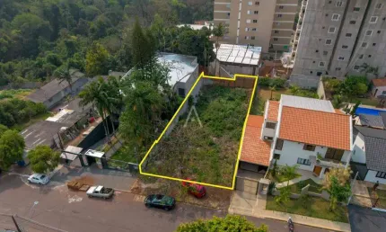 Terreno à venda no Bairro CENTRO em CASCAVEL por R$ 1.100.000,00