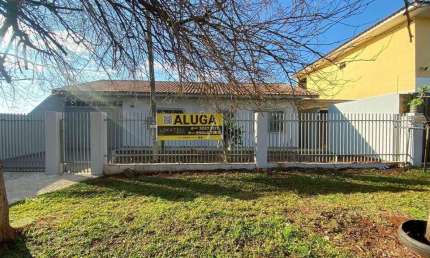 Casa com 3 quartos para alugar na Rua Aimorés, Santa Cruz, Cascavel