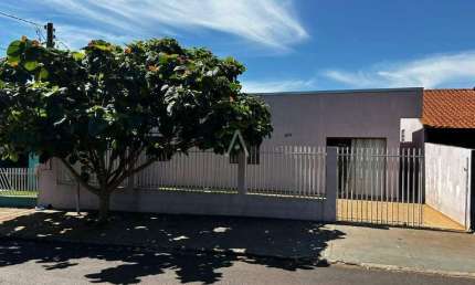 Casa Residencial 3 quartos à venda no Bairro VILA PIONEIRA em TOLEDO por R$ 330.000,00