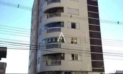 Apartamento com 3 quartos para alugar na Rua Recife, Centro, Cascavel