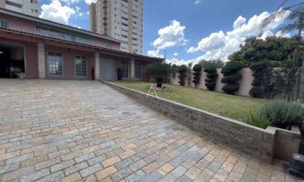 Casa com 4 quartos para alugar na Rua Dom Pedro II, Centro, Cascavel