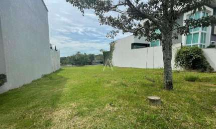 Terreno à venda no Bairro ALTO ALEGRE em CASCAVEL por R$ 880.000,00