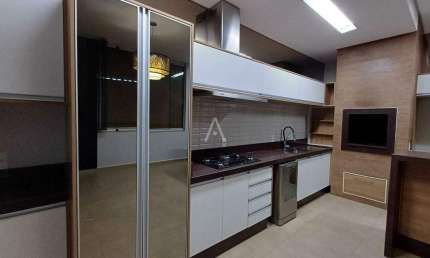 Apartamento duplex para locação no Centro de Cascavel
