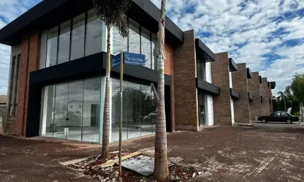 Sala Comercial para aluguel no Bairro SANTA CRUZ em CASCAVEL por R$ 4.294,00