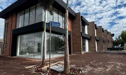 Sala Comercial para aluguel no Bairro SANTA CRUZ em CASCAVEL por R$ 8.972,00