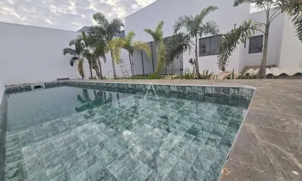 Casa nova com 2 suítes em terreno inteiro à venda no Bairro JARDIM COOPAGRO em TOLEDO por R$ 750.000,00