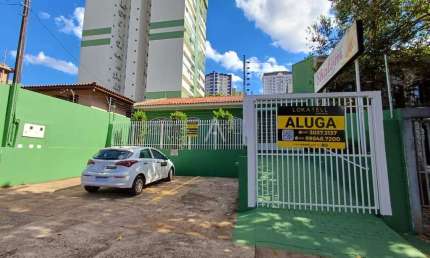 Casa com 3 quartos para alugar na Rua Presidente Kennedy, Centro, Cascavel