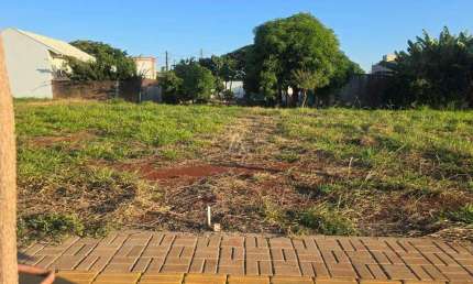 Terreno à venda no Bairro JARDIM GISELA em TOLEDO por R$ 360.000,00