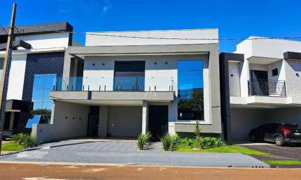 Sobrado à venda no Condomínio Paysage Felicitá no bairro FAG por R$ 1.650.000,00